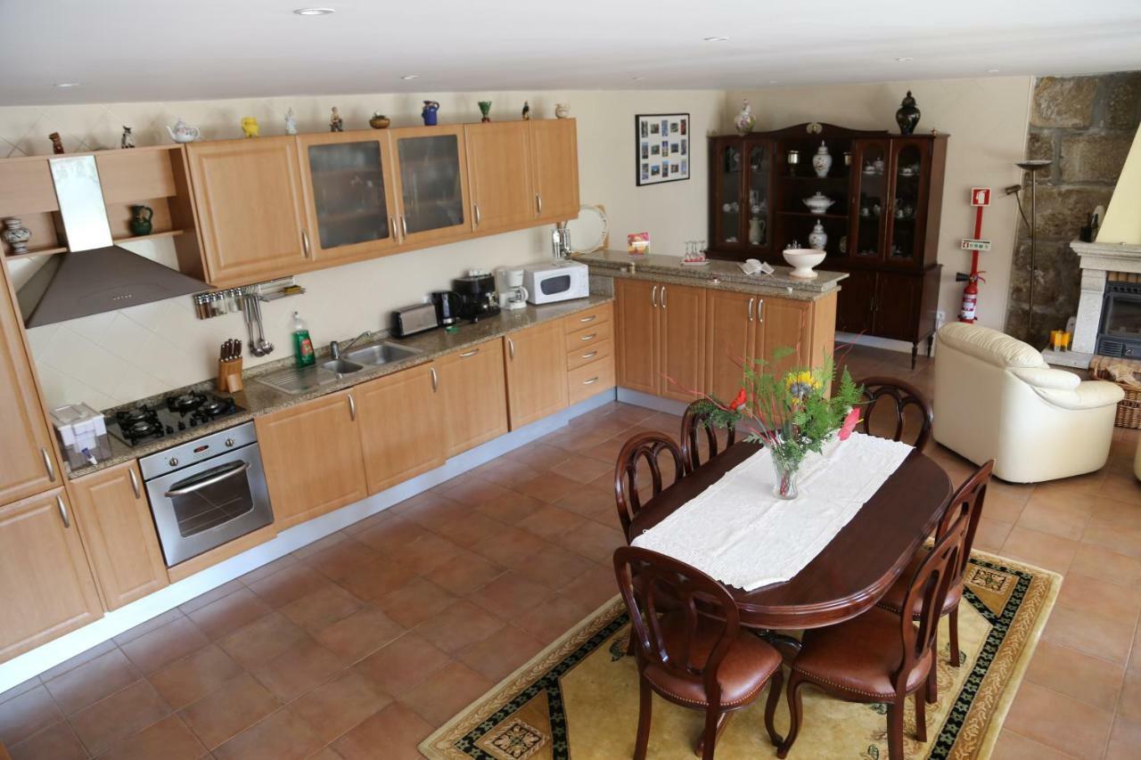 Casa Vista Alegre Villa Abelhal ภายนอก รูปภาพ