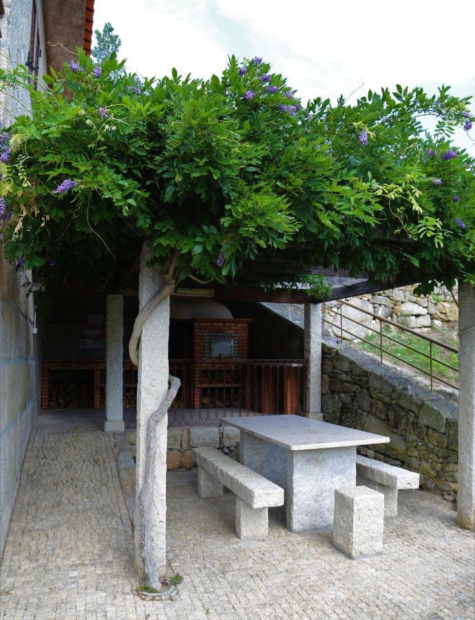 Casa Vista Alegre Villa Abelhal ภายนอก รูปภาพ