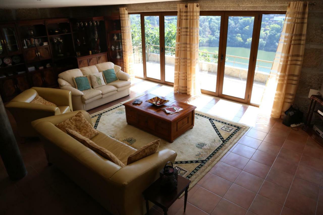 Casa Vista Alegre Villa Abelhal ภายนอก รูปภาพ